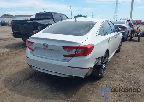 2021 Honda Accord Touring z USA, uszkodzony, nr VIN 1HGCV2F94MA024853